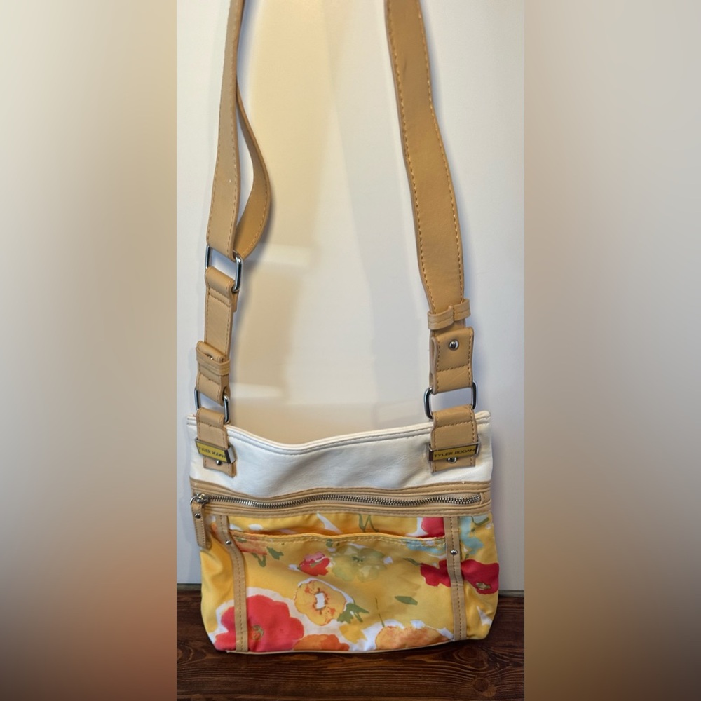 Tyler Rodan Brand‎ Multicolor Floral Pattern Women’s Polyester Hand Bag.